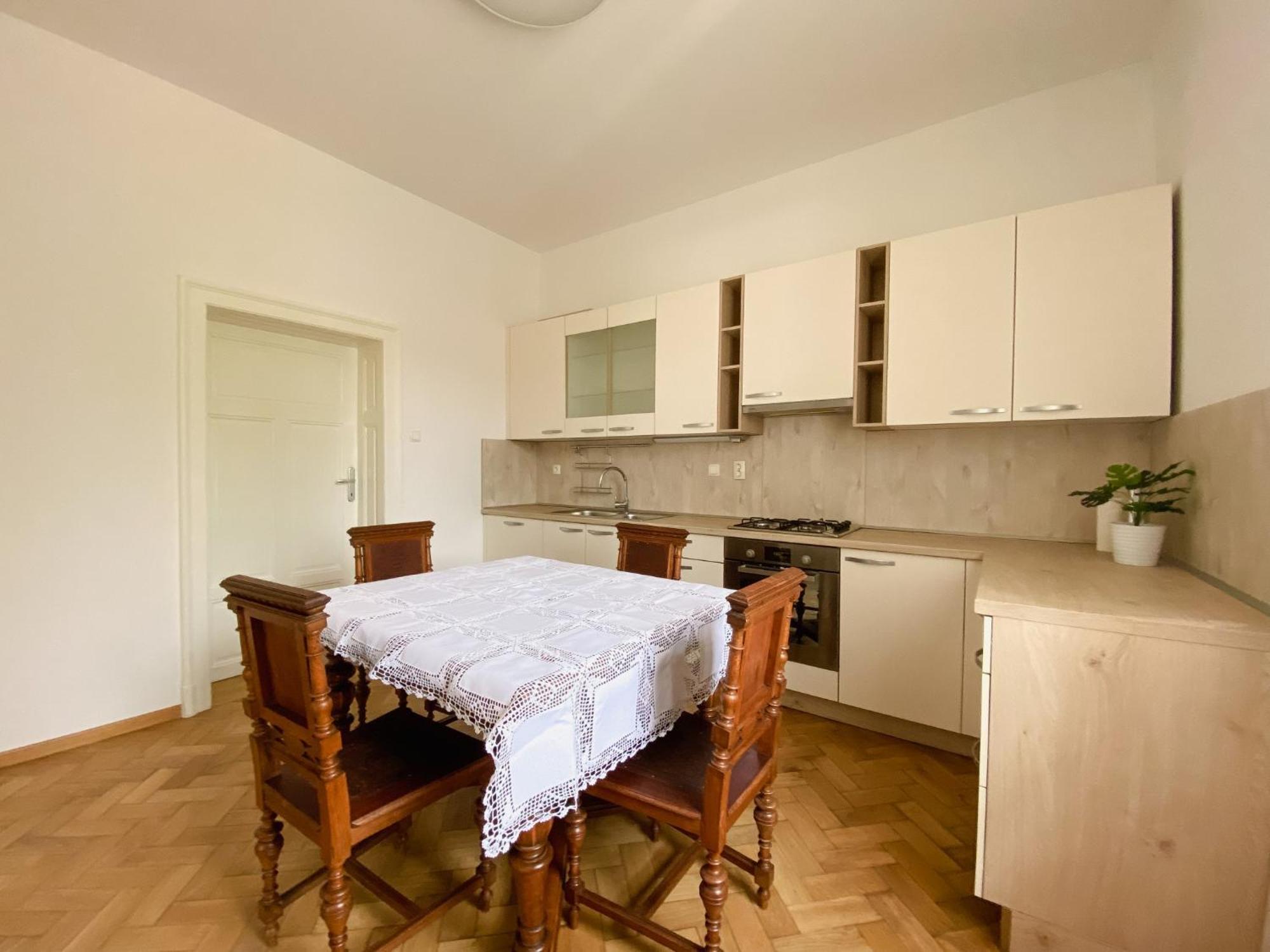 Vila Maister Целе Экстерьер фото